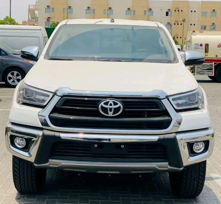 Toyota Hilux full option, look robuste et élégant